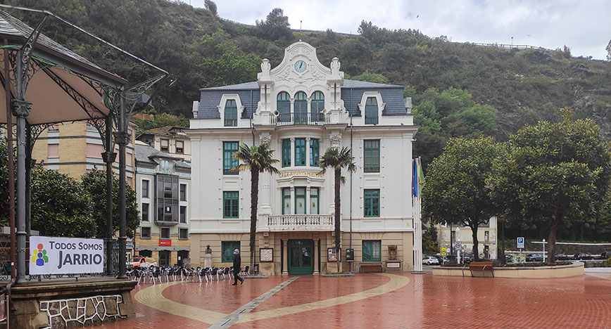 Das Rathaus von Luarca – El Ayuntamiento