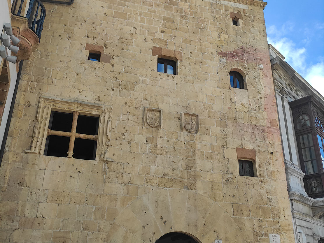 Das älteste Wohnhaus Oviedos – Das Haus “Casa de la Rúa” aus dem 15. Jahrhundert